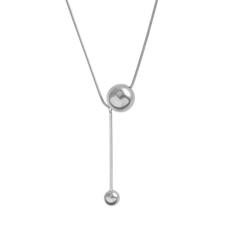 Titanium steel necklace, versatile for women, hot girl, metal round ball, cold style collarbone chain, niche design, high-end style, ins accessories Item Picture