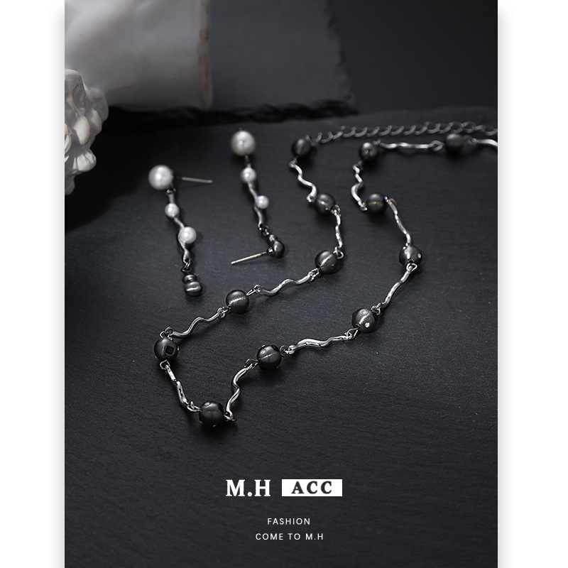 Original copper bead irregular necklace for women, versatile and high-end necklace, unique cold style, hot girl personality necklace full figure