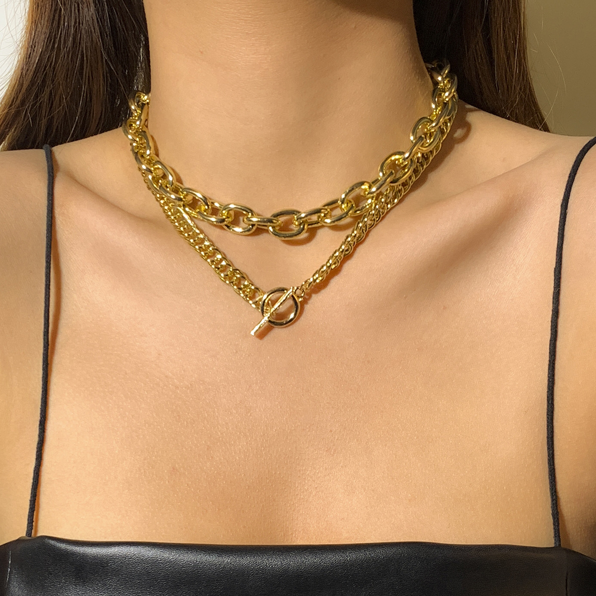 Fashion street style OL multi-layer cross-chain necklace, hip-hop trend metal necklace, European and American cross-border snow soft accessories full figure