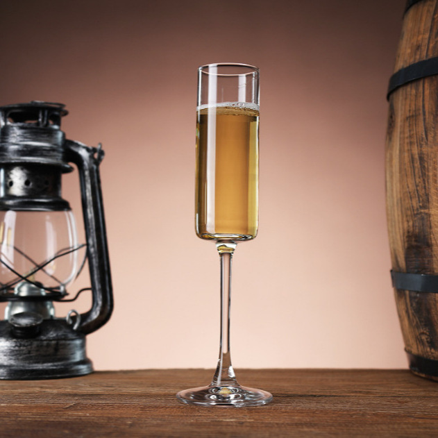 Green apple transparent glass straight champagne glass, sparkling wine glass, bar cocktail glass, highball glass, wine glass, cold cut Specification drawing