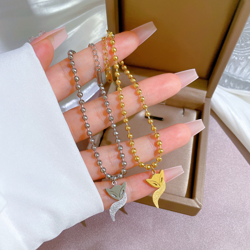 【 All-titanium Steel 】 Dongdaemun's unique and elegant forest-themed fox tail round bead bracelet, a female Internet celebrity's retro best friend full figure