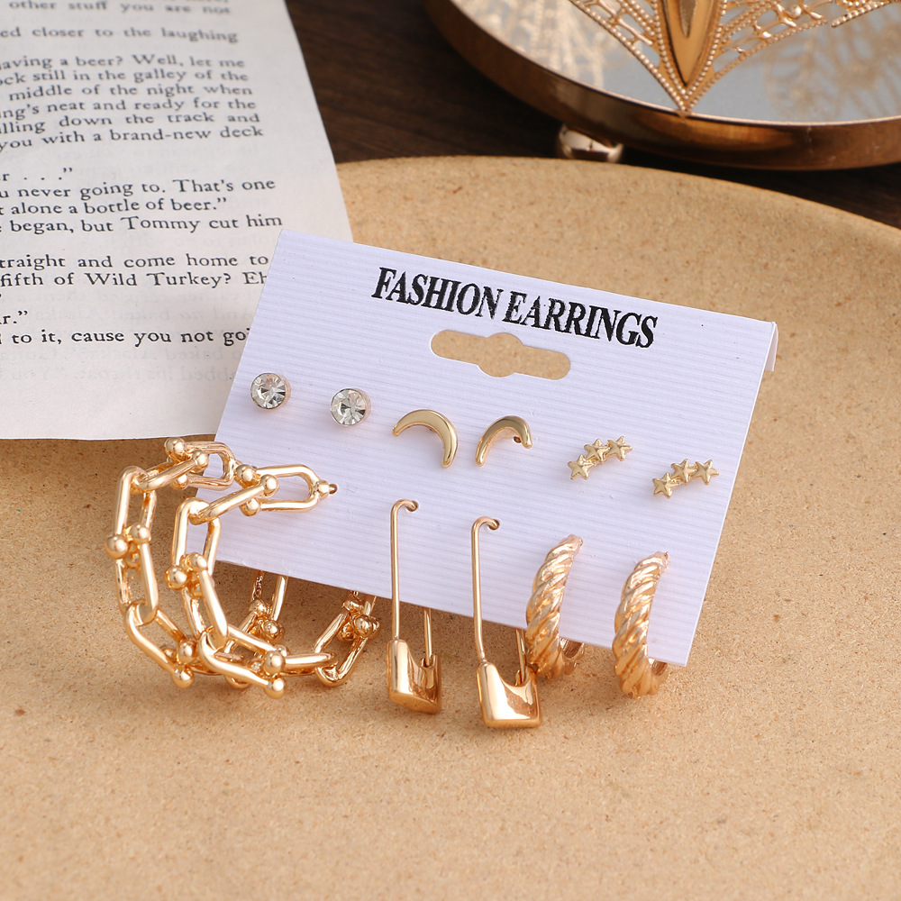 Retro gold earring set, 6-piece stud set, European and American cross-border French geometric inlaid pearl earrings Application Scenario