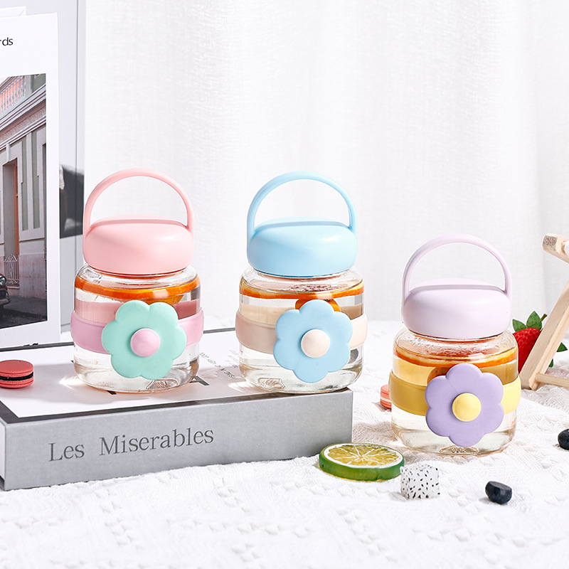 Mini glass cup, small and portable cup for girls, student Internet celebrity, high appearance level, cute and portable milk coffee cup, drinking cup Application Scenario