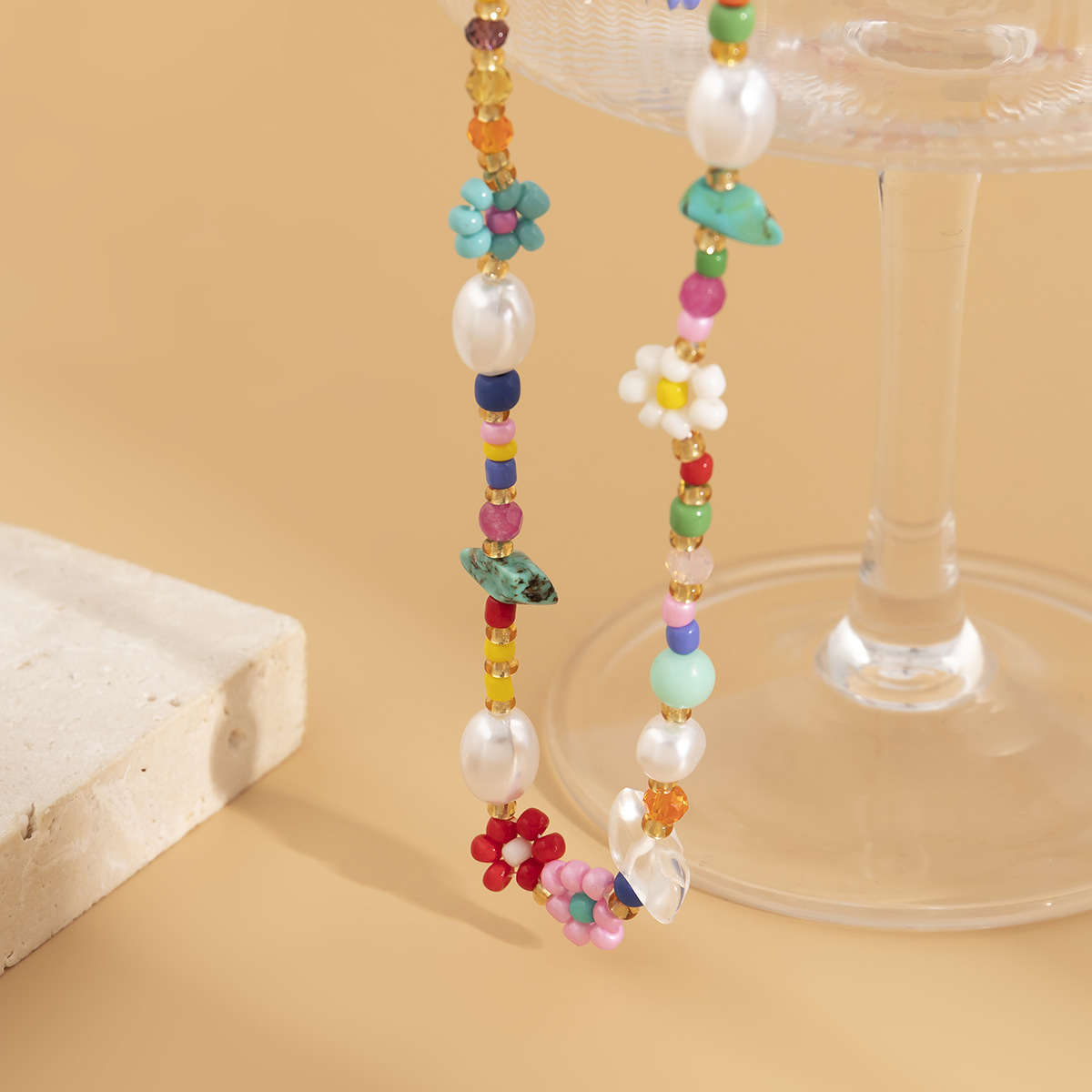 Support processing and customization of retro mix-and-match style turquoise imitation pearl collarbone chain, niche design sense Daisy necklace for women Application Scenario