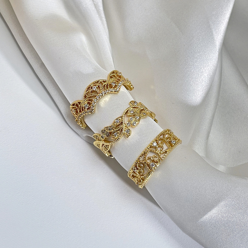 A new retro lace hollowed-out line fashionable open ring for women on Instagram, with a unique, sweet, cool and high-end look full figure