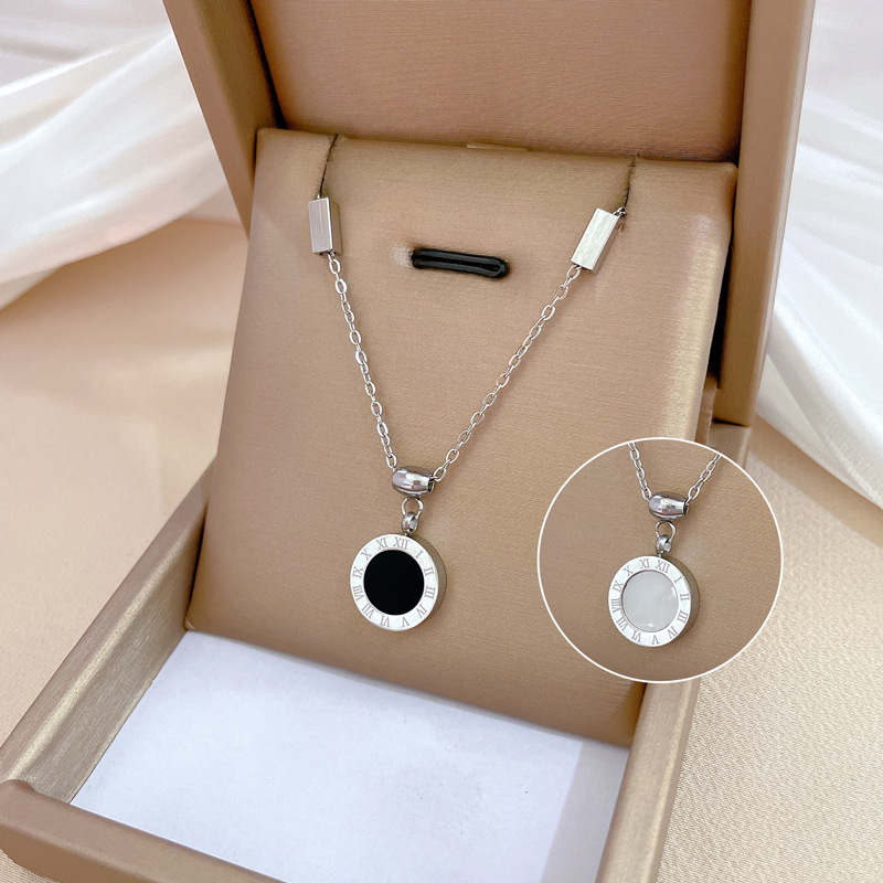 【 All-titanium Steel 】 Shell Roman minimalist style furnace, real gold necklace, female Instagram influencer collarbone chain accessory Application Scenario