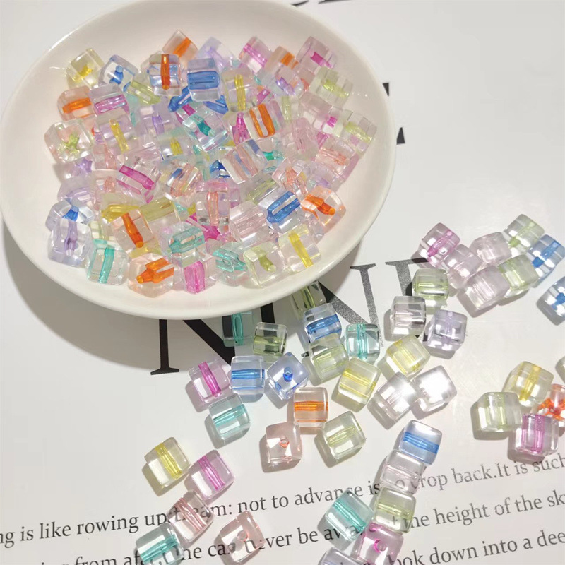 Acrylic square transparent pearl DIY jewelry accessories, bracelet, beaded material, inner color square beads, spacer beads, hair accessory accessories Specification drawing