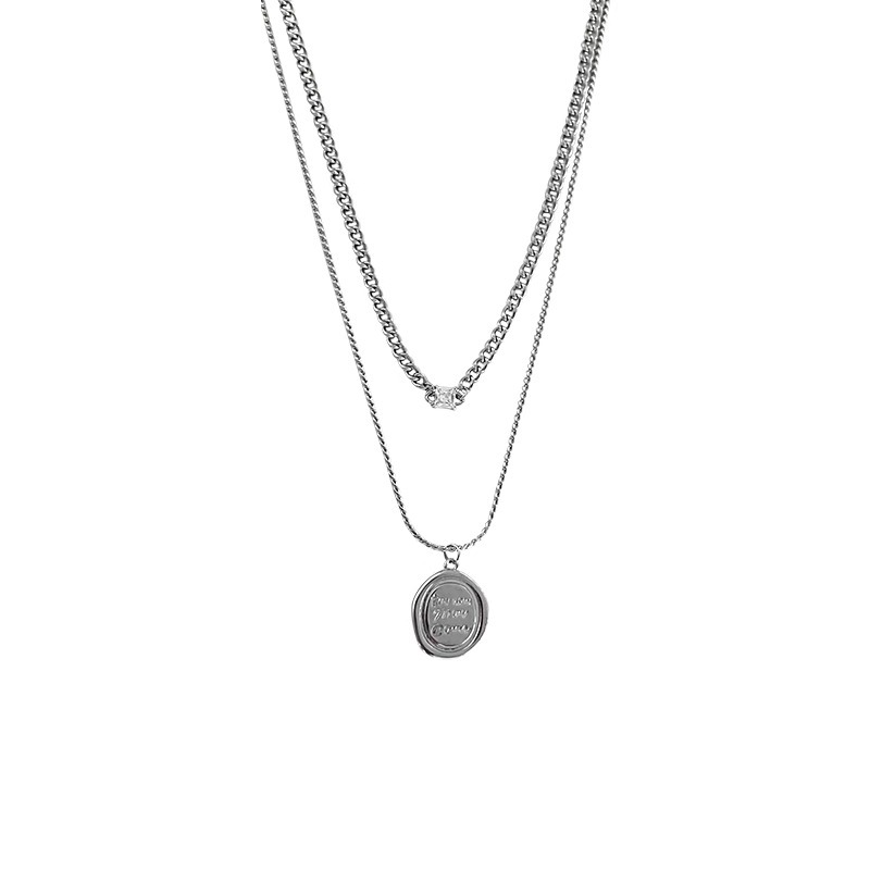 Double-layer retro round-plate necklace for women, 2023 new style, light luxury and niche design, collarbone chain neck Item Picture