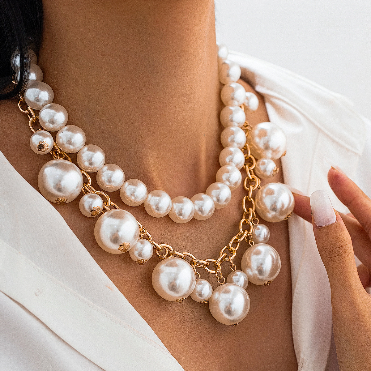 European and American cross-border jewelry, light luxury style pearl beaded pendant necklace, French fashion alloy multi-layer collarbone chain for women Specification drawing
