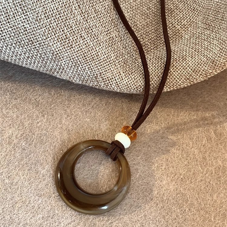 Retro ethnic style large coffee-colored ring resin necklace, long tassel sweater chain, high-end and versatile necklace details Picture