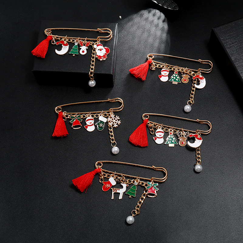 New Christmas fun brooches, cartoon Santa Claus, reindeer, snowflake and pearl brooches, wholesale for export full figure