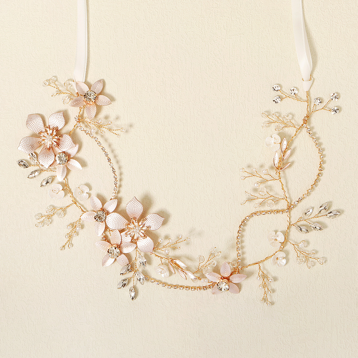Photography accessories Vintage Hanfu rhinestone headband Metal flowers crossed handmade headband Cheongsam Xiuhe dress headwear Specification drawing