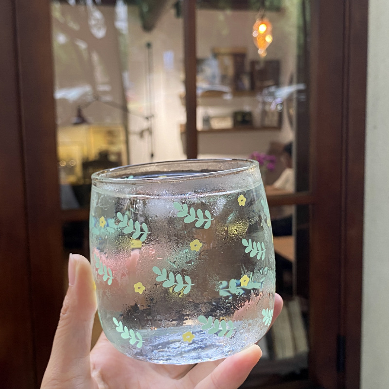 Country-style French small floral water cup, fresh ice blue willow leaf glass cup, heat-resistant juice cup, milk cup Application Scenario
