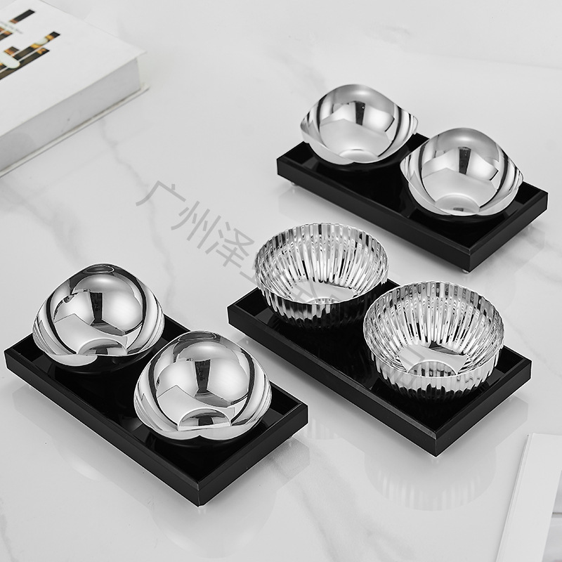 Light luxury dried fruit plate, home coffee table, snack bowl, creative nut plate, fruit plate, tray, stainless steel snack plate set Application Scenario