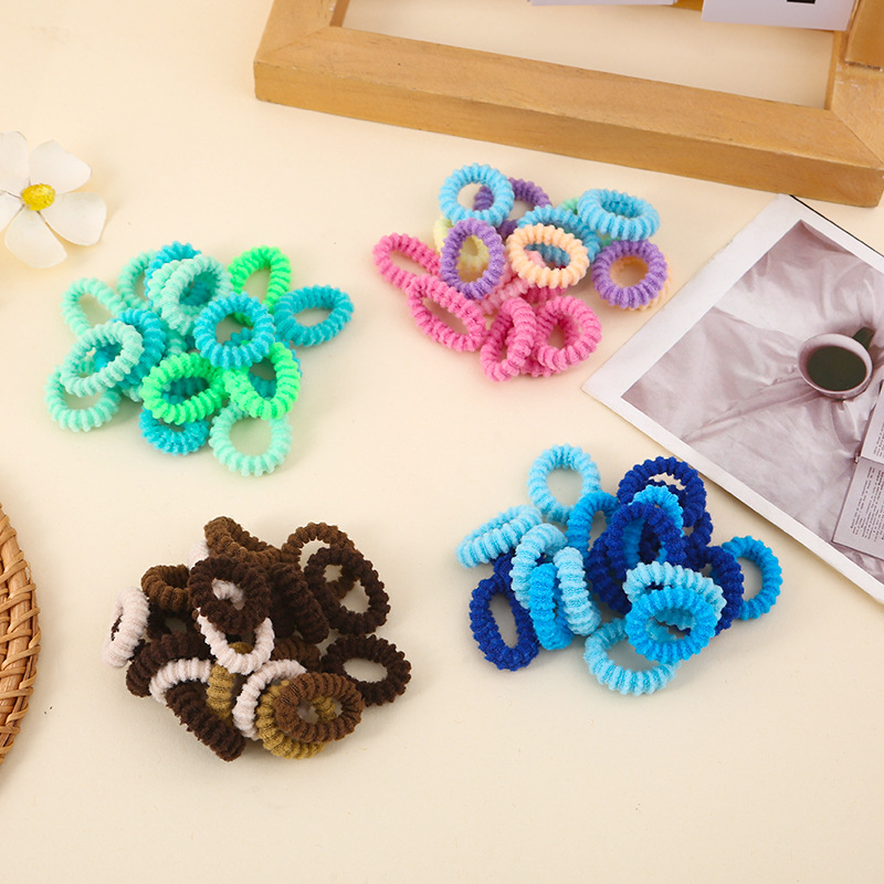 Bucket children's rubber bands, girls' braids, towel loops, girls' candy-colored thumb hair loops, no damage to hair, high-cut strings Application Scenario