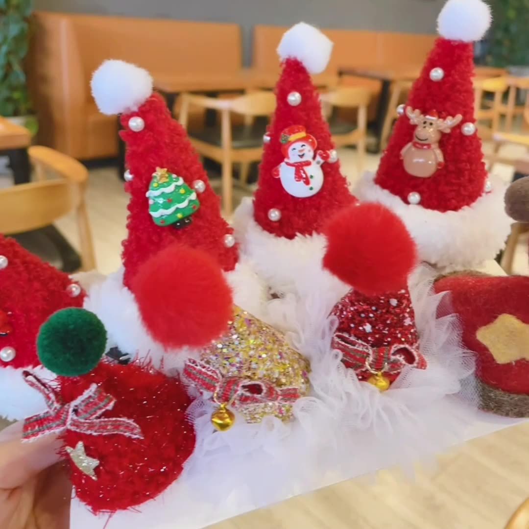 Christmas decorations: hats, duckbill hair clips, antler hair clips, bangs, cute hair accessories, small gifts, and decorations for broken hair details Picture