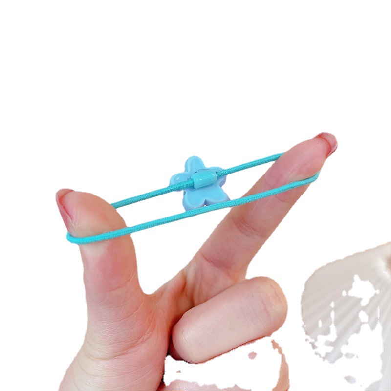 Super cute rubber bands for children and babies to tie their hair in small sizes without damaging their hair. Cartoon princess headwear and hair ties for girls Item Picture