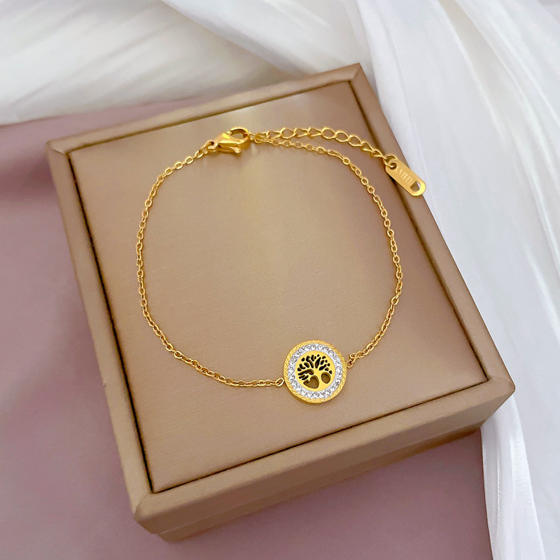【 All-titanium Steel 】 Dongdaemun Personalized round plate Life Tree Full Diamond chain bracelet Female Internet celebrity retro best friend Application Scenario