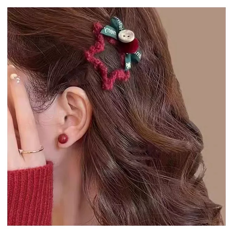 New Year's red plush star hair clips, bow bangs, BB clips, side hair clips, hairpins, Christmas headwear, hair accessories Application Scenario
