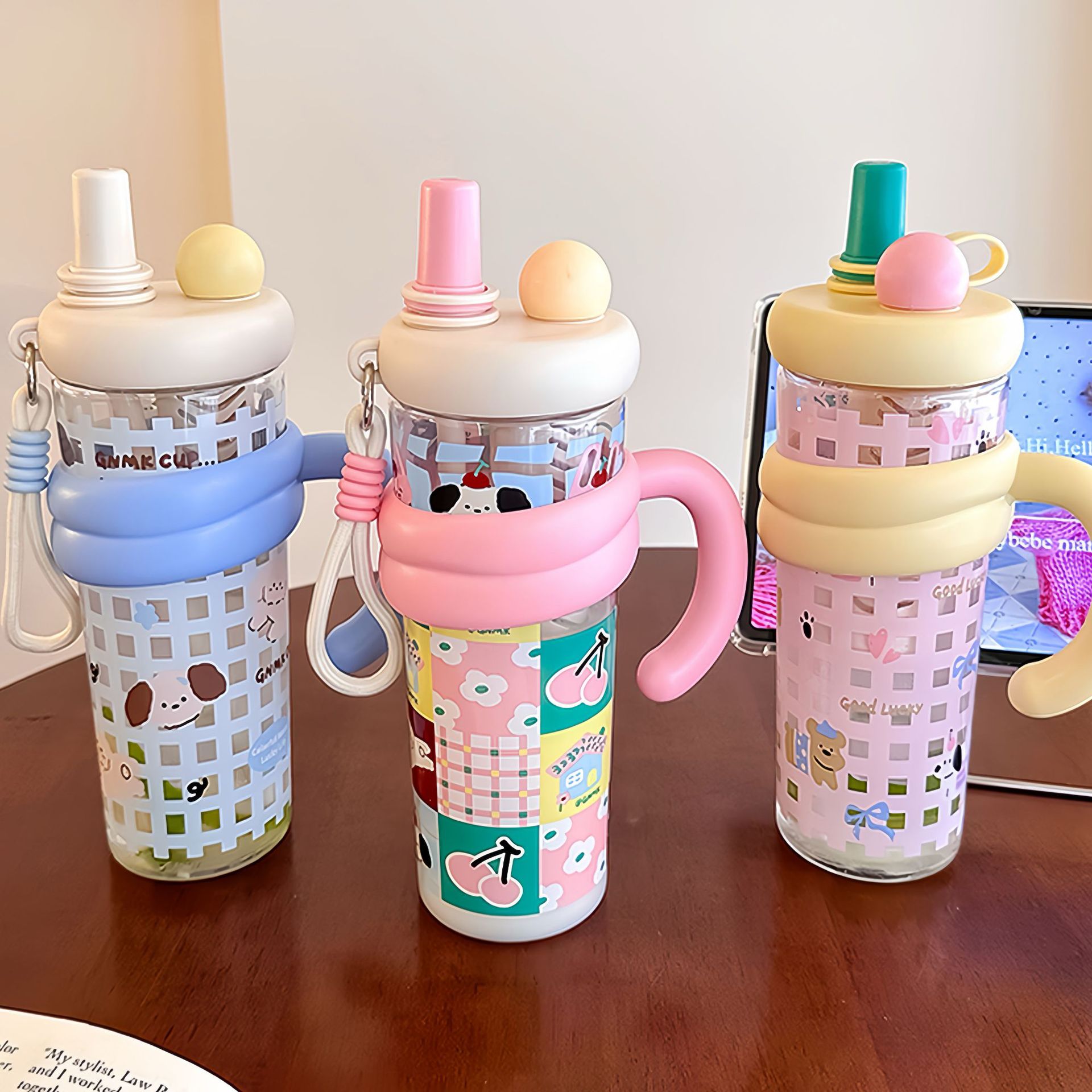 New summer water cup for girls, high appearance level, cute double-drinking straw cup, office desk, cartoon handle, tea brewing cup details Picture