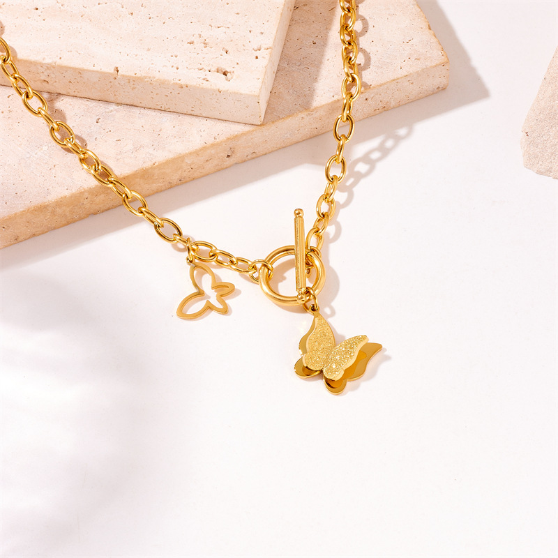 European and American fashion, niche design, simple and retro three-dimensional hollowed-out gold-plated butterfly OT buckle chain necklace Specification drawing