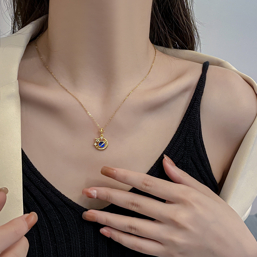 Fashionable and light luxury full-diamond star and moon pendant titanium steel necklace, a trendy and individual female Instagram influencer collarbone chain accessory Application Scenario