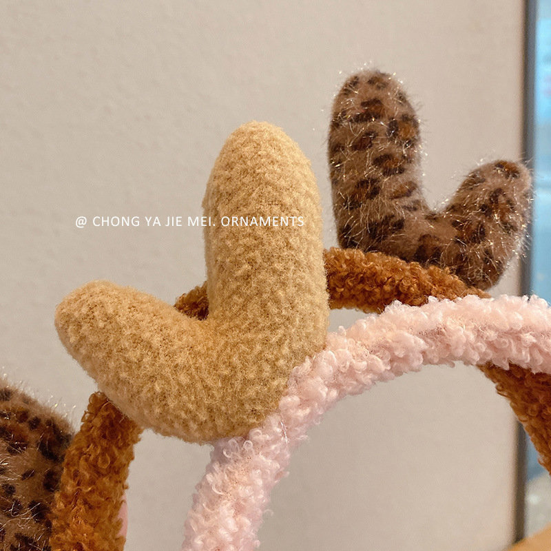 Leopard print antler headband, Christmas super cute Internet celebrity headband, adorable headwear, Carson girl, South Korea Application Scenario