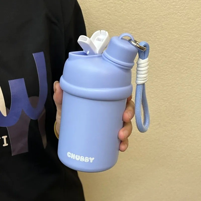 Autumn and winter stainless steel portable water cup for both men and women, high appearance level, insulated water cup with straw for direct drinking, dual-purpose travel cup full figure