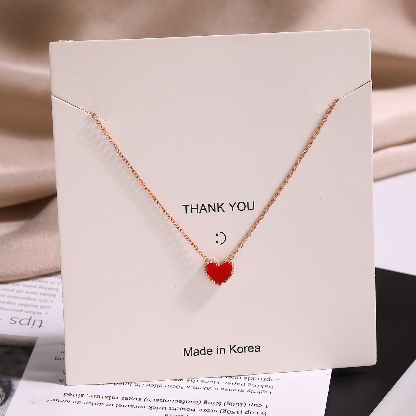 Korean version simple double-sided small red heart titanium steel necklace for women, 18k rose gold heart-shaped design pendant collarbone chain Specification drawing