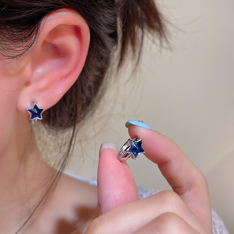 Blue five-pointed star ear studs, a high-end, sweet and cool girl, star stud earrings, diamond-encrusted earrings, ear rings, and niche earrings details Picture