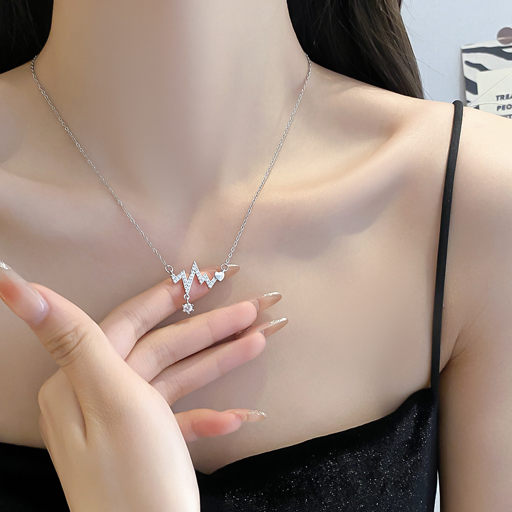 Silver full diamond zircon electrocardiogram heart-shaped necklace, women's niche, elegant and light luxury collarbone chain, trendy online accessory wholesale Specification drawing