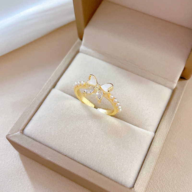 【 Real Gold 】 Butterfly Oil Drop Zircon ring with adjustable opening, simple jewelry, Japanese-style ring couple rings Application Scenario