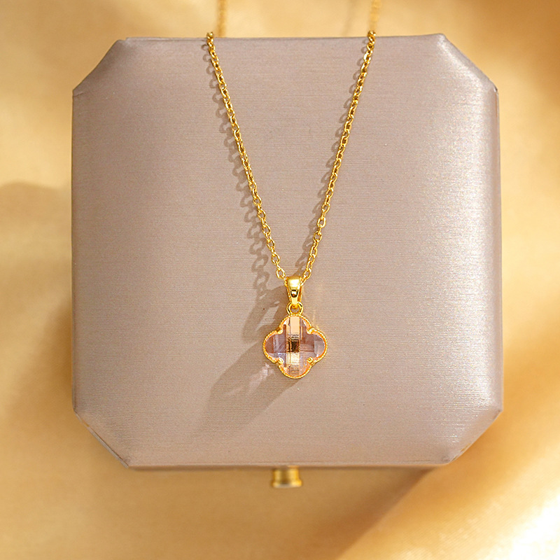 This genuine gold electroplated pink crystal four-leaf clover titanium steel necklace exudes a fashionable, simple and light luxury feel for women. It is a versatile collarbone chain accessory Application Scenario