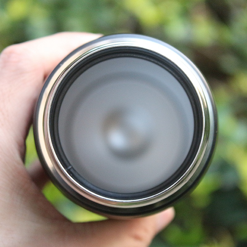 Pure black simple stainless steel vacuum insulated cup, business portable one-click lid opening straight cup, water cup wholesale Application Scenario