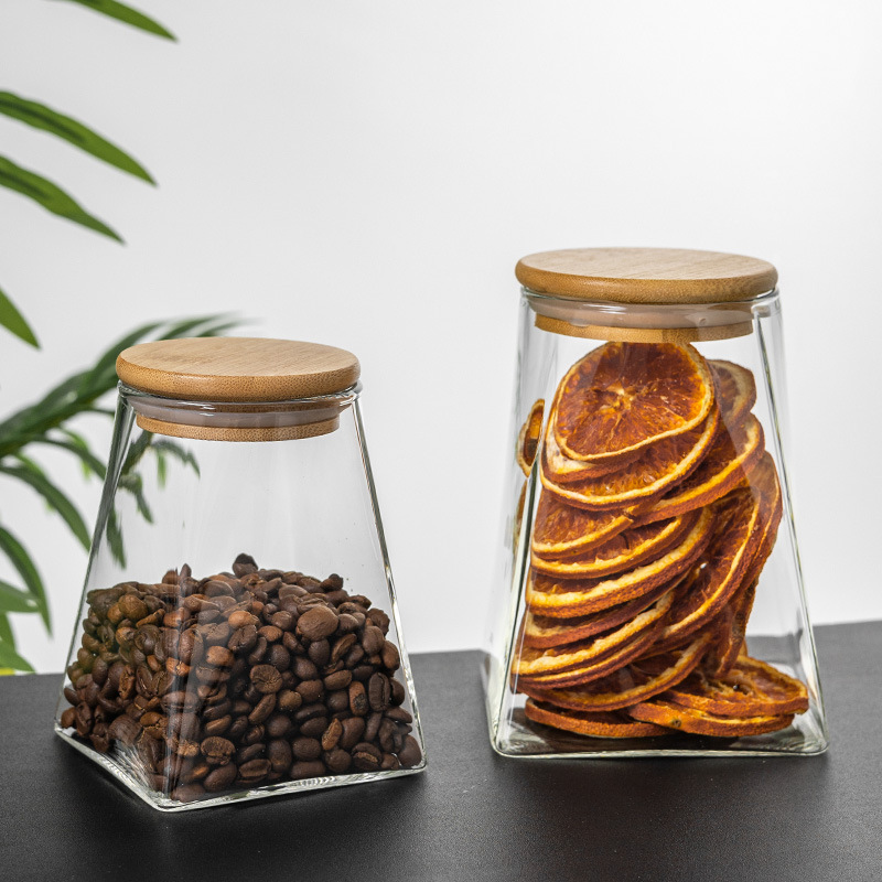 Wholesale tea cans, household irregular storage cans, large-capacity bamboo lid glass sealed cans for storing grains and cereals full figure