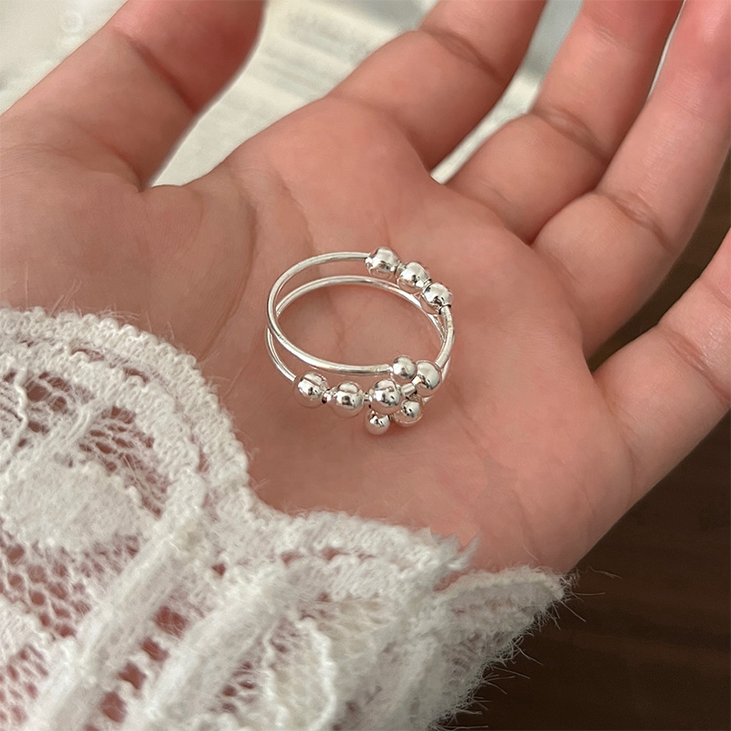 The same style of fashionable and simple ring on Xiaohongshu, with a light luxury and niche design for women. The opening is adjustable and it is a versatile accessory Specification drawing