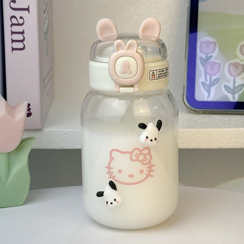 2024 New plastic water cup for female office workers, heat-resistant, shockproof, portable dog straw cup Application Scenario