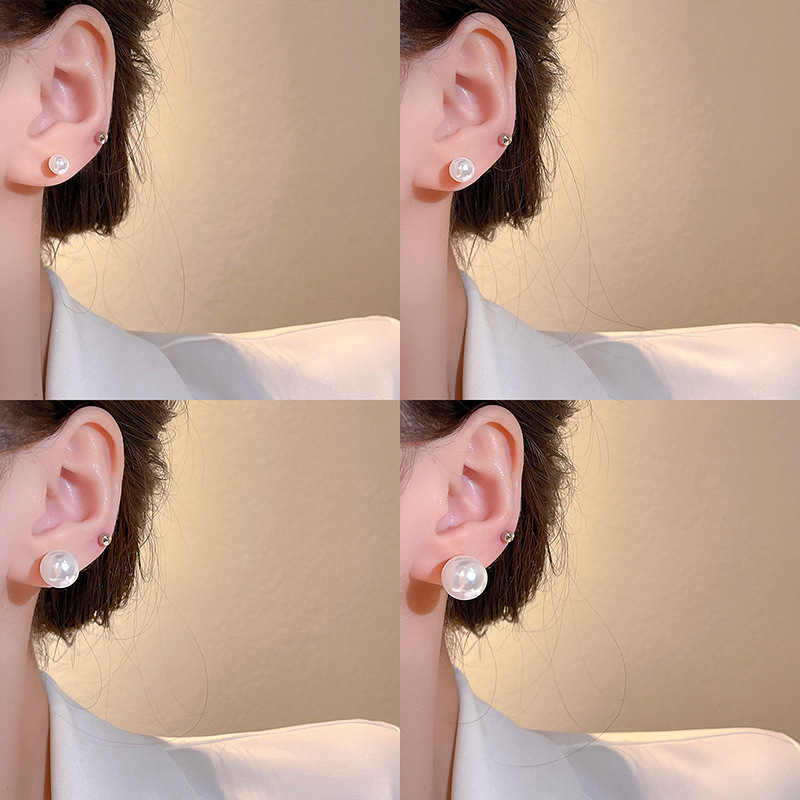 The retro pearl stud earrings of the Korean blogger fever, featuring a 925 silver needle for women, exude a sense of elegance and sophistication. They are a bestseller Application Scenario