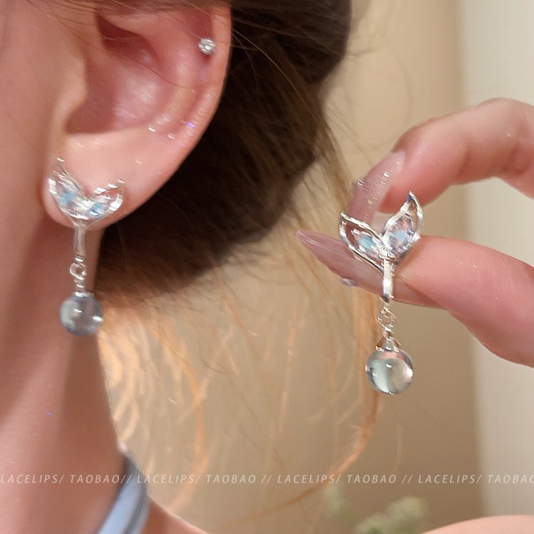 Summer fishtail beaded pendant earrings for women, 2025 New bestseller, high-end, light luxury, versatile stud earrings full figure