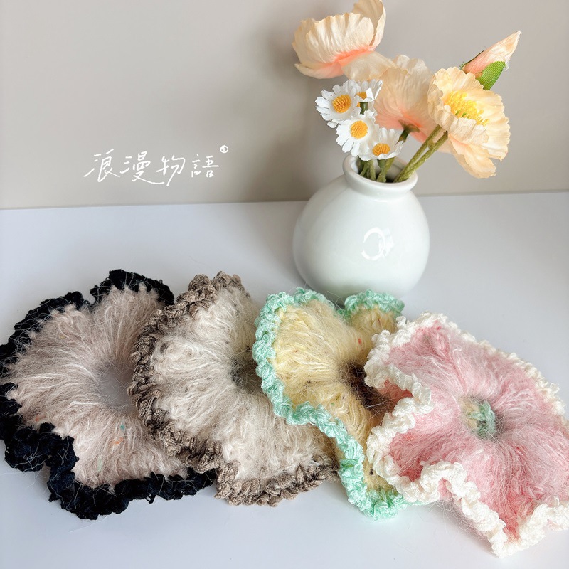 Hand-woven woolen hair bands with a sweet and contrasting color atmosphere, a new sweet fairy ponytail hair rope accessory for autumn and winter Specification drawing
