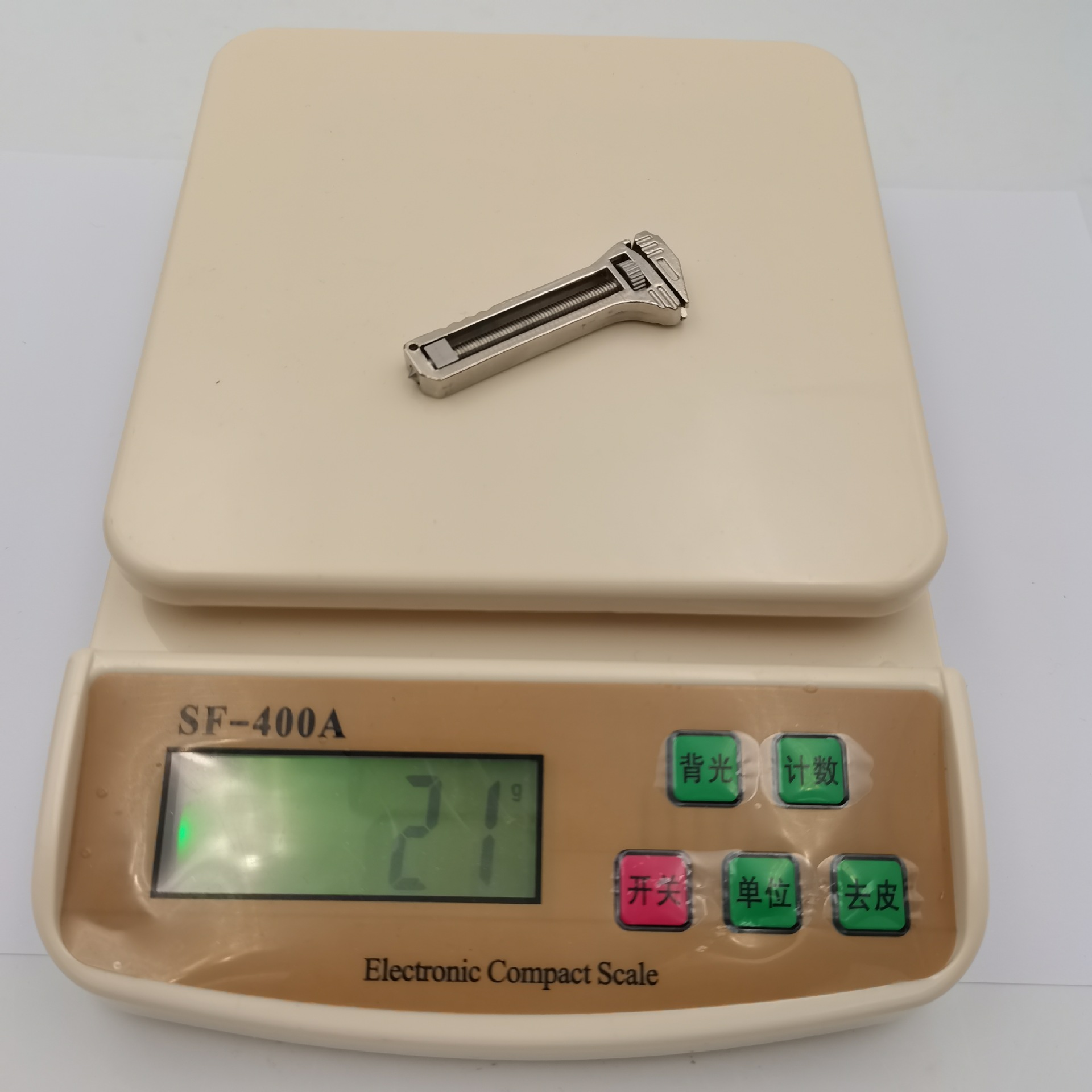 Cross-border Compact Titanium Multitool multi-functional auxiliary tool Specification drawing