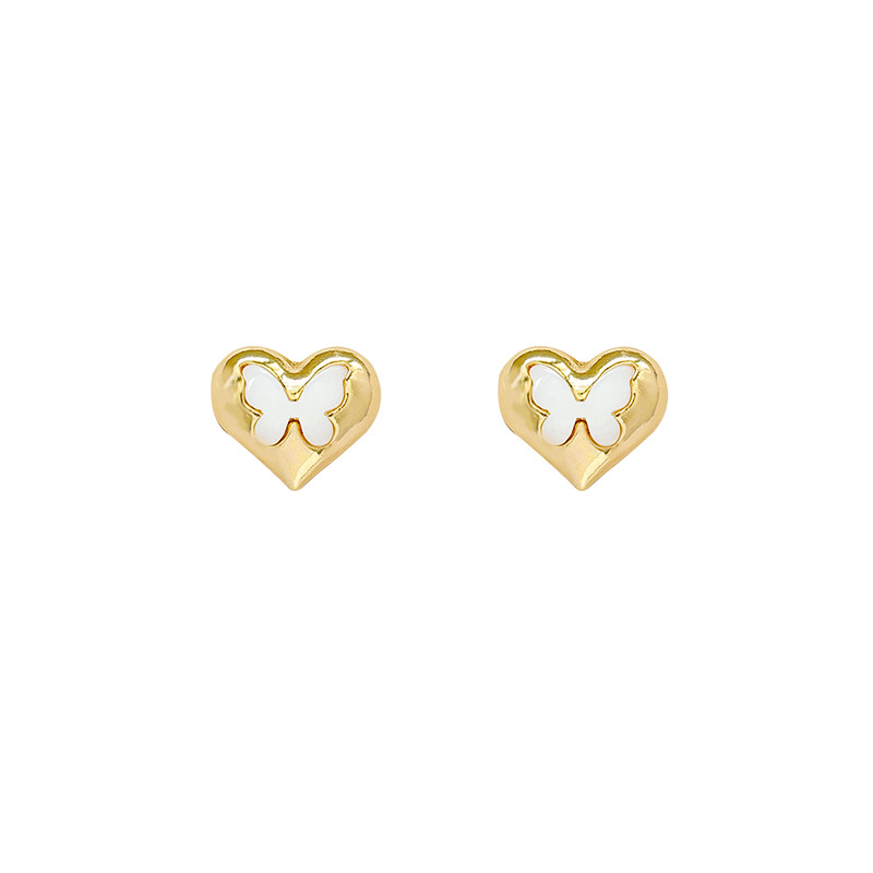 Three-dimensional heart-shaped butterfly shell stud earrings for women, fashionable and individual design sense, cross-border bestsellers from Europe and America, elegant earrings Item Picture