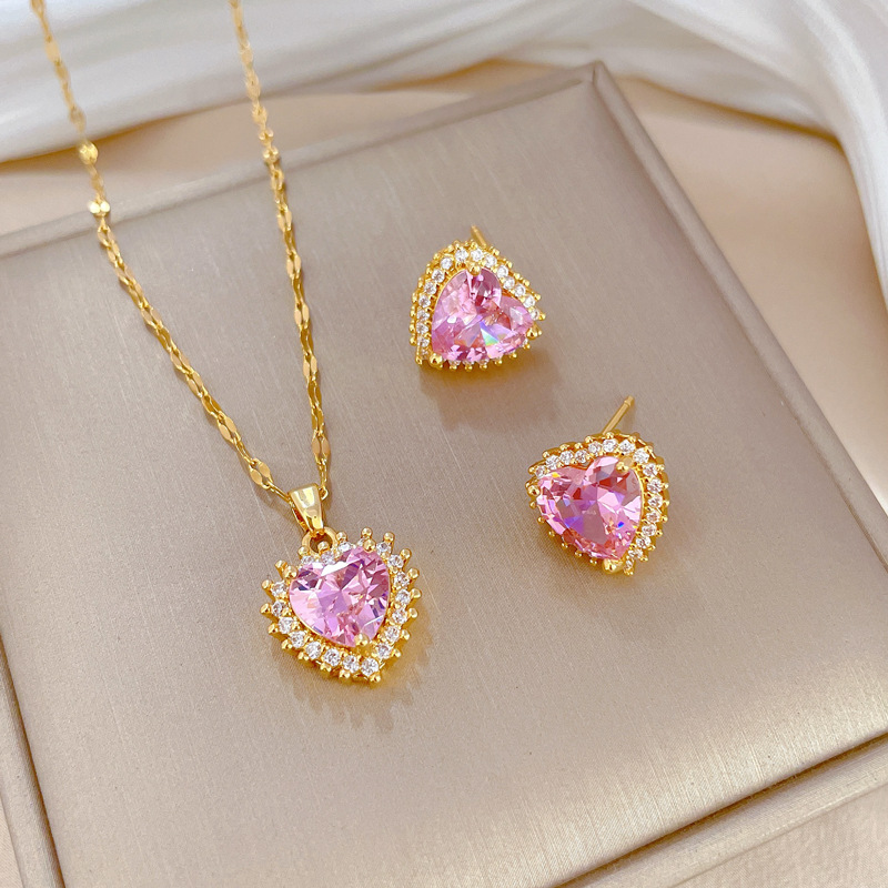 【 Titanium Steel 】 Full Diamond Heart Necklace Earring set, Light luxury, slightly inset, personalized and elegant banquet ear and neckpiece combination Specification drawing