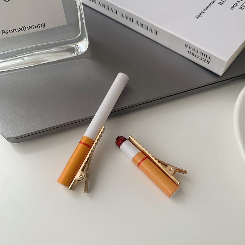 Funny and creative cigarette hairpins, female personality and fun simulation cigarette butts, duckbill clips, side bangs clips, hairpins and headwear full figure