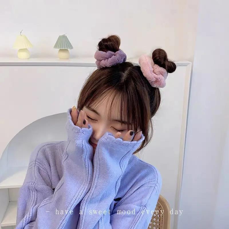 Autumn and winter plush large intestine hair bands, macaron hair bands, cute knotted plush hair ties, headbands, girlish heart hair accessories, fluffy details Picture