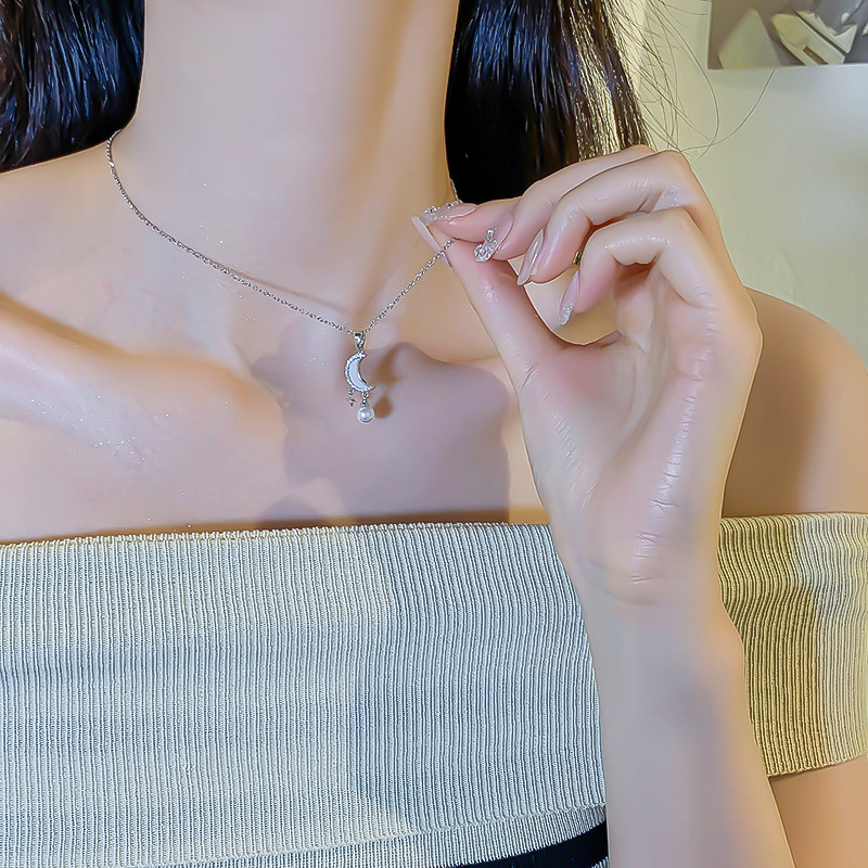 Silver niche design sense moon and star hanging pearl pendant titanium steel necklace, simple and elegant, light luxury collarbone chain for women Specification drawing