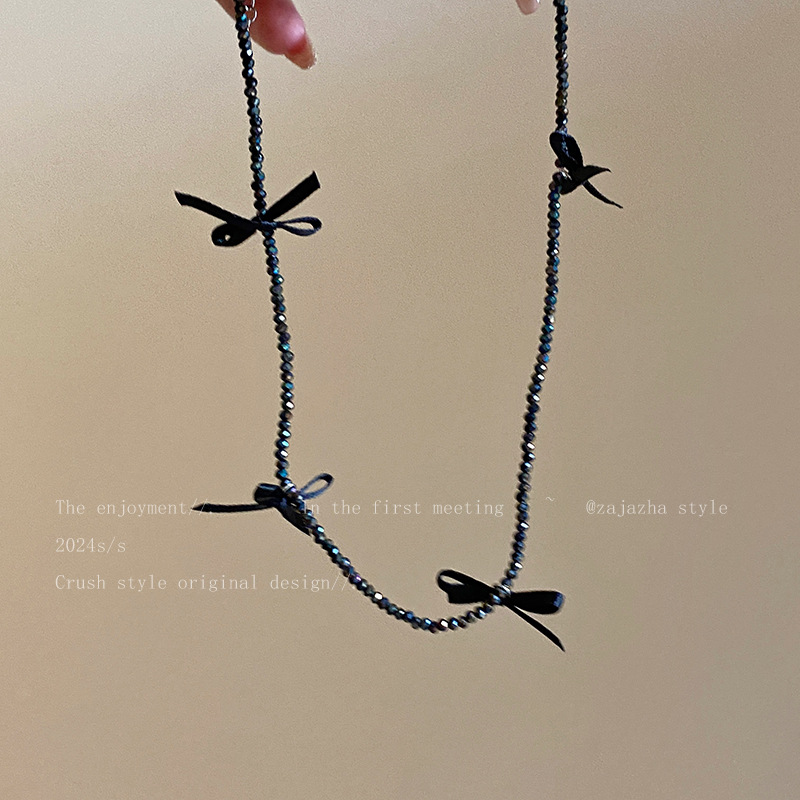 Sweet crystal beaded necklace, light luxury style ribbon bow collarbone chain, simple neck chain from Dongdaemun, South Korea Application Scenario