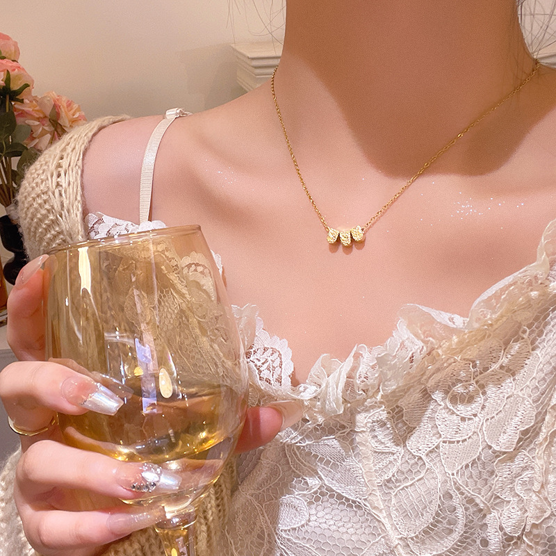 Korean minimalist titanium steel necklace, InS-style niche design, versatile and fashionable pendant accessory, 2025 new style collarbone chain full figure
