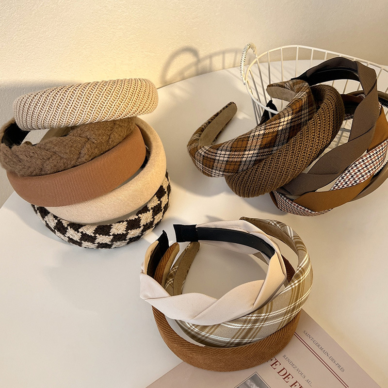 Autumn and winter retro high headband, 2022 new style facial hair clip, women's headwear, high-end wide-edge hair tie headband details Picture