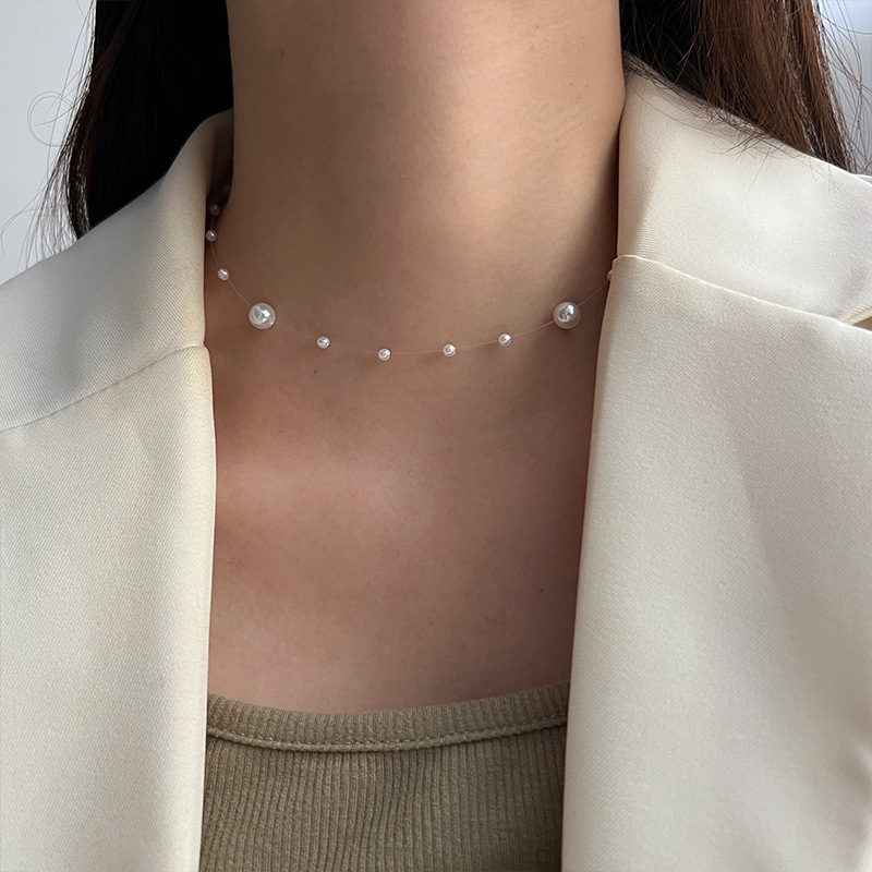 The "Sky Star" niche pearl necklace for women's 2024 new style, fashionable and versatile design, collarbone chain and necklace accessory full figure